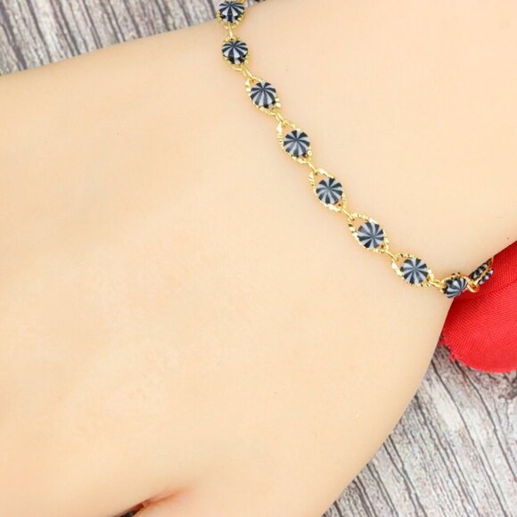 "Trendy Handmade Bracelet – A Stylish Gift for Women & Girls, MAR091269 - Picture 4 of 10